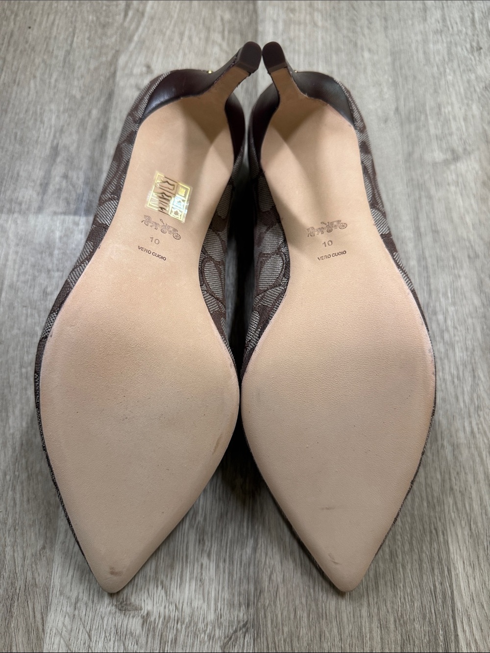 Coach Signature Canvas Pointed-Toe Pumps. Skyler Pump. Oak/Maple. Size 10B NWTs! - Picture 4 of 13